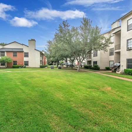 Landing At Oak Meadow - 1 Bedroom In Dallas Luaran gambar